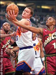 Luc Longley, Vin Baker